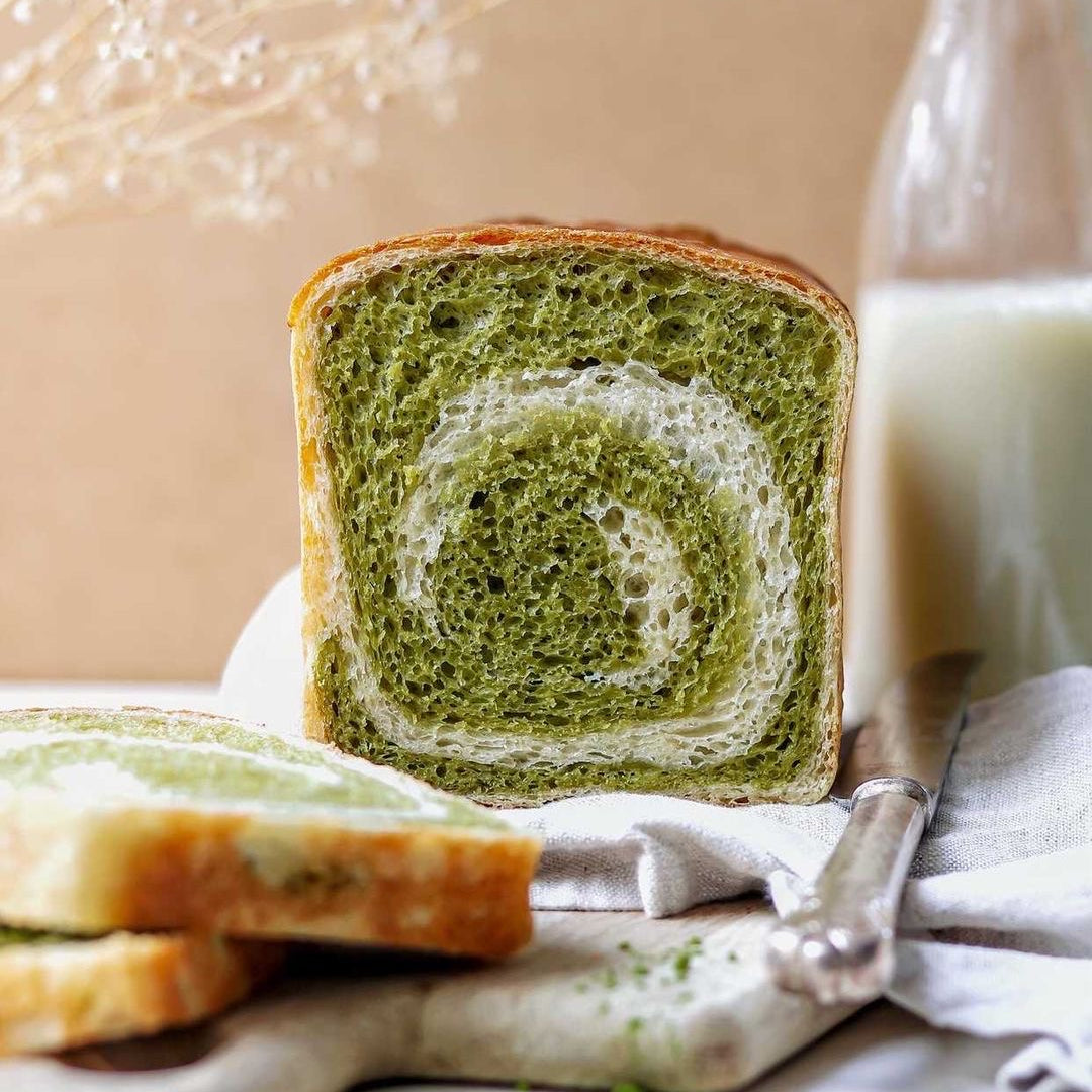 Niki's Fluffy Matcha Swirl Bread