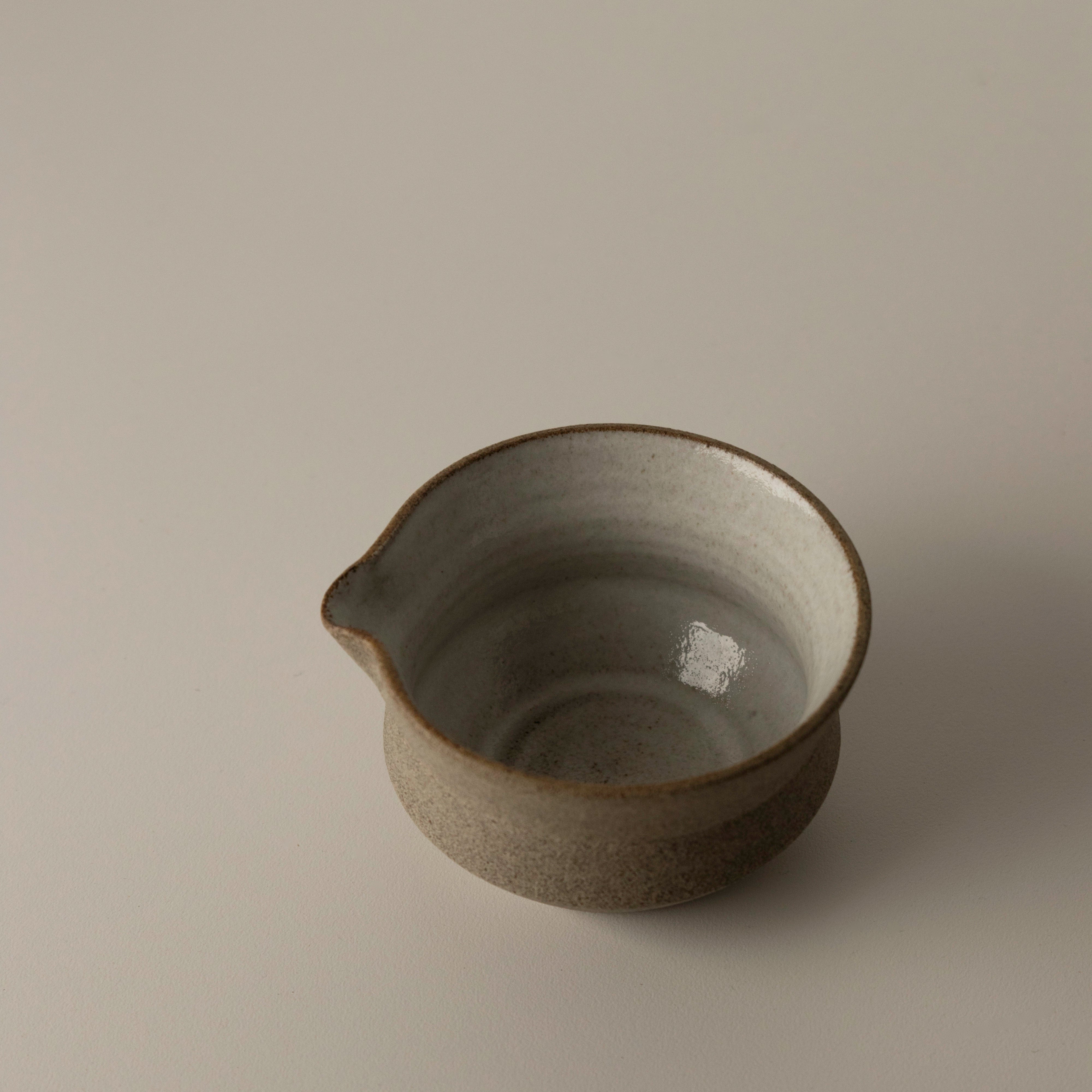 Matcha Chawan bowl Thea Studio Foon brown unglazed top down